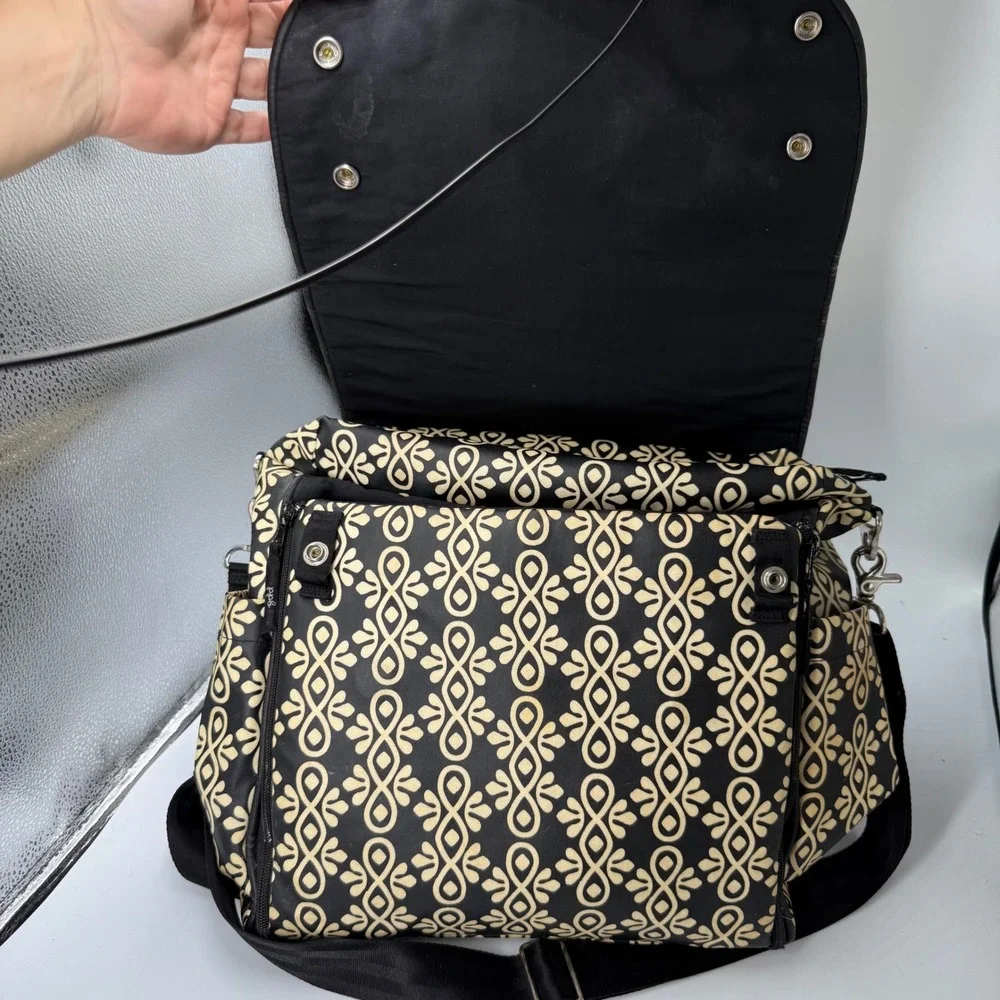 Petunia Pickle Bottom Boxy Backpack Diaper Bag Black‎ Tan Glazed Canvas Floral